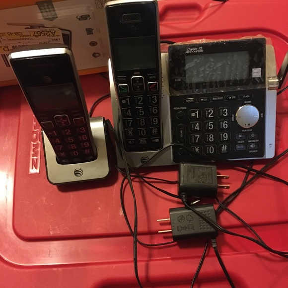 AT&T Handset Cordless Answering System - Picture 1 of 8